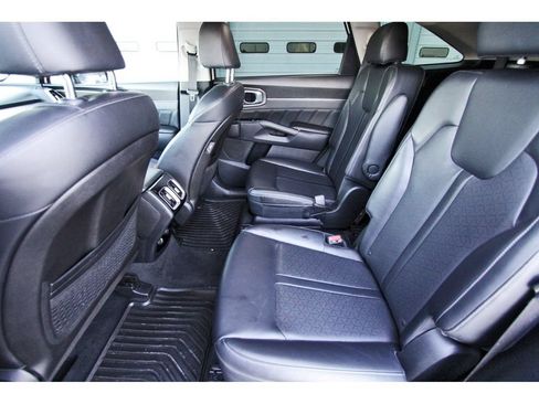 Used 2023 Kia Sorento SX AWD/4WD image 11