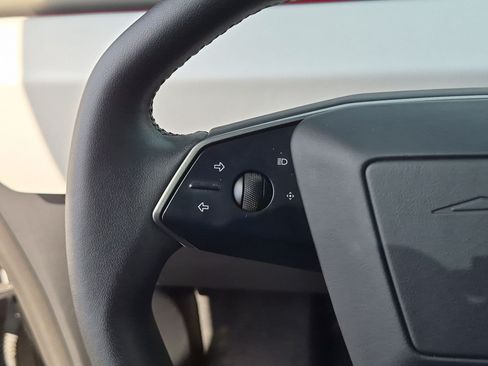 Used 2024 Tesla Cybertruck Cyberbeast AWD/4WD image 19
