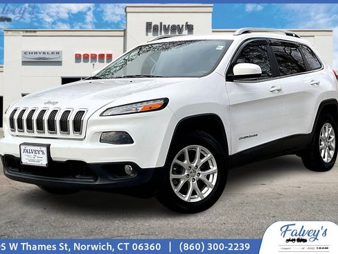 Used 2016 Jeep Cherokee Latitude w/ Cold Weather Group image 1
