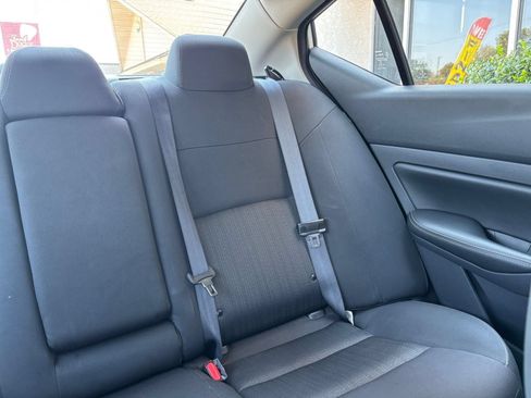 Used 2025 Nissan Altima 2.5 SV FWD image 36