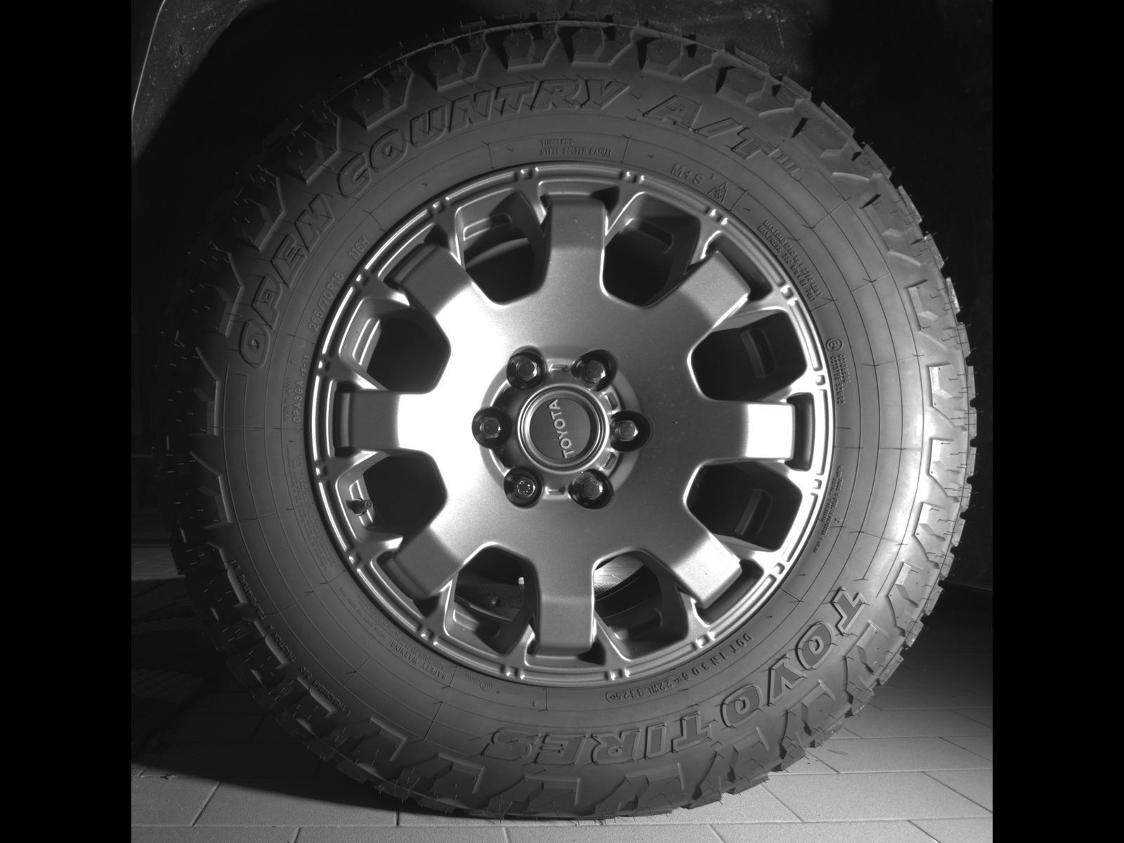 Used 2025 Toyota 4Runner Trailhunter AWD/4WD image 23
