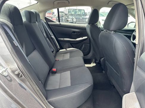Used 2024 Nissan Sentra SV FWD image 17
