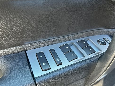 Used 2011 Chevrolet Silverado 1500 LT w/ All-Star Edition RWD image 11