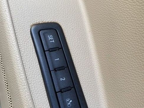 Used 2017 GMC Yukon Denali w/ Open Road Package image 31