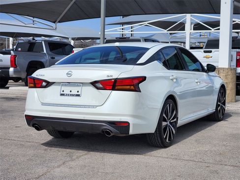 Used 2021 Nissan Altima 2.5 SR image 7