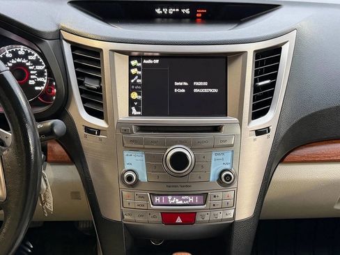 Used 2013 Subaru Outback 2.5i Limited image 16