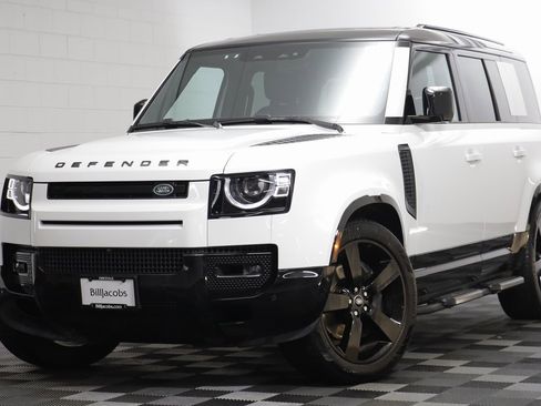 Used 2025 Land Rover Defender 110 X-Dynamic SE image 1