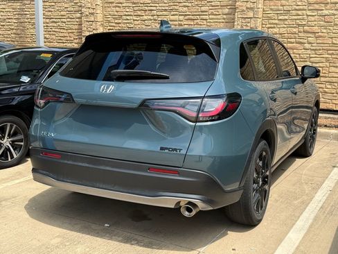 Used 2025 Honda HR-V Sport image 6