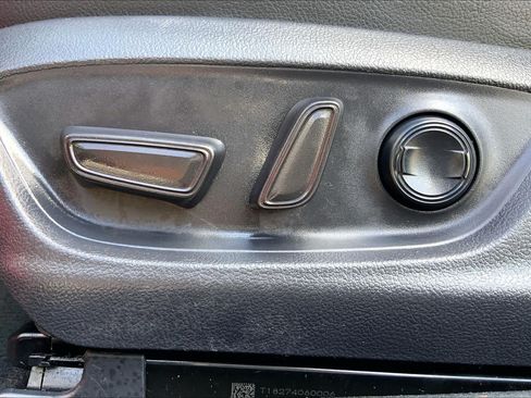 Used 2019 Toyota Camry XSE FWD image 34