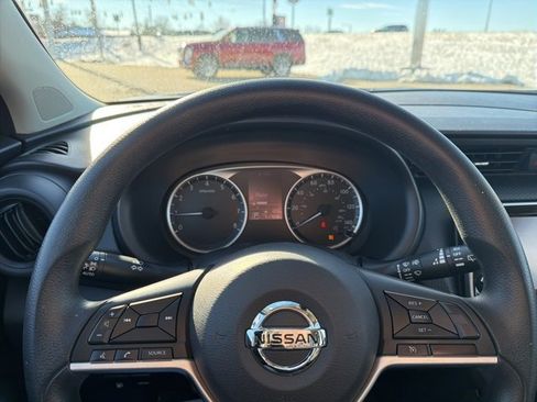 Used 2022 Nissan Kicks S image 26