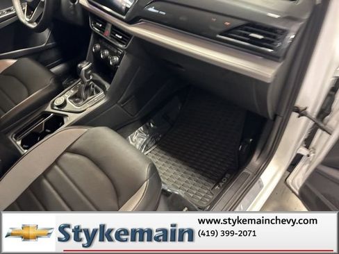 Used 2022 Volkswagen Taos SEL image 21