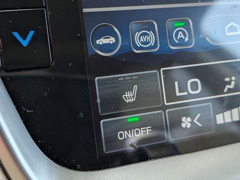 Used 2025 Subaru Outback Limited w/ Popular Package #2 AWD/4WD image 28