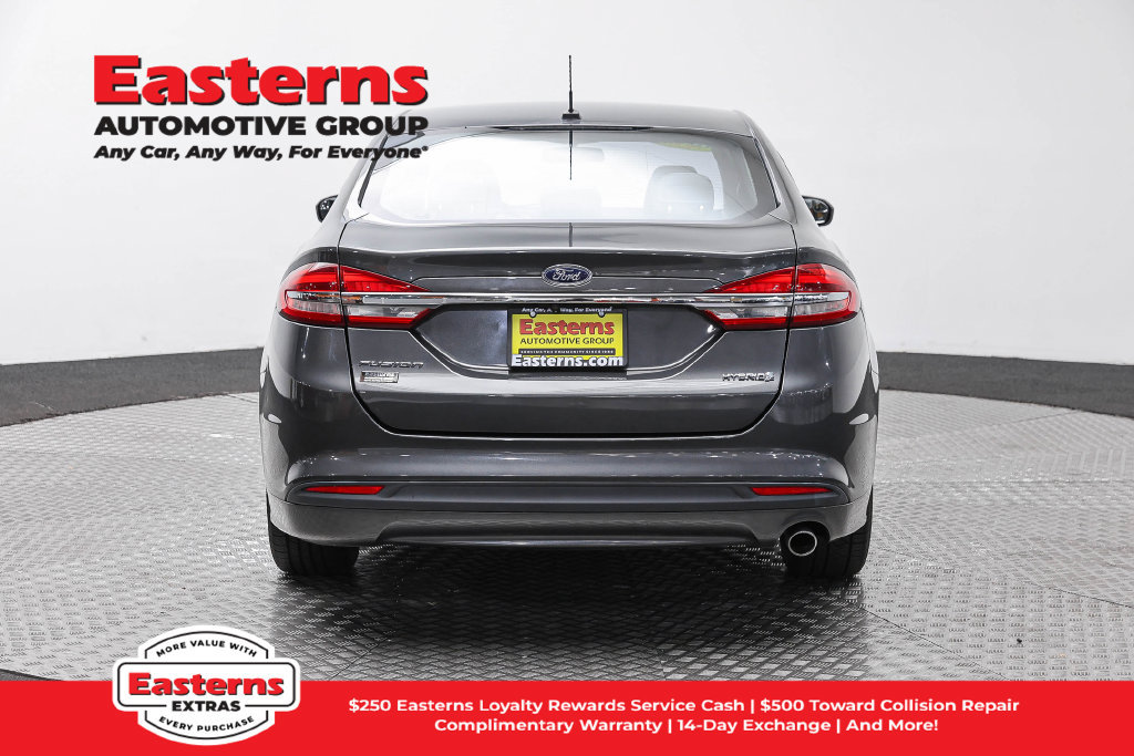 Used 2018 Ford Fusion S FWD image 7