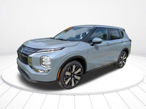 New 2026 Mitsubishi Outlander SE FWD image 8