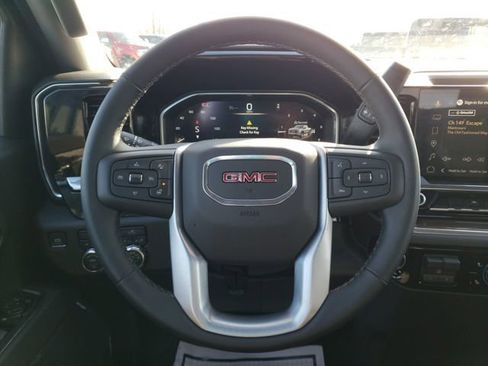 Used 2026 GMC Sierra 1500 Elevation image 12