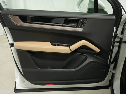 New 2026 Porsche Cayenne AWD/4WD image 25