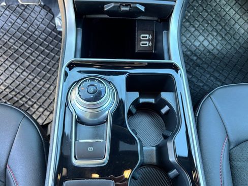 Used 2020 Ford Edge ST-Line image 27