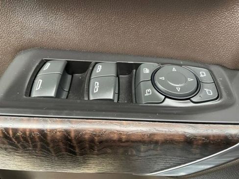 Used 2020 GMC Sierra 1500 Denali w/ Technology Package image 15