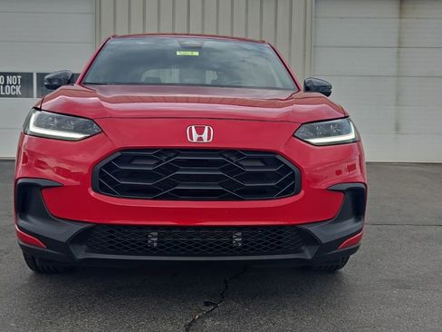 Used 2024 Honda HR-V Sport image 2