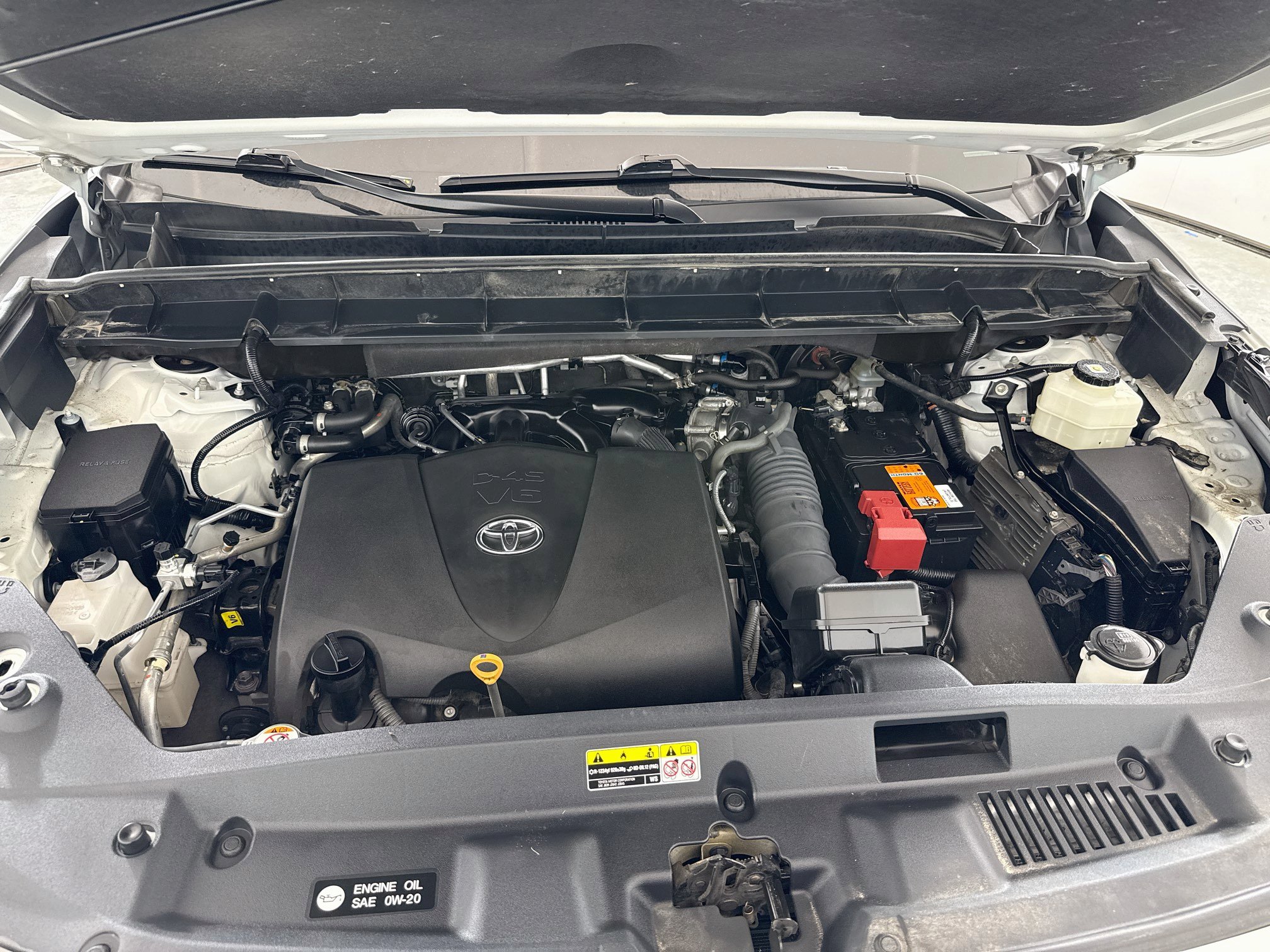 Used 2020 Toyota Highlander XLE AWD/4WD image 30