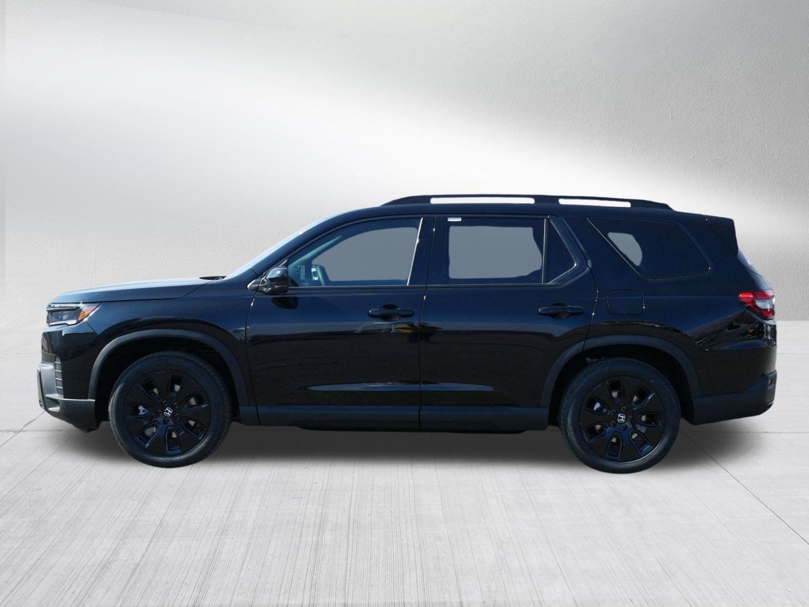New 2026 Honda Pilot Black Edition image 4