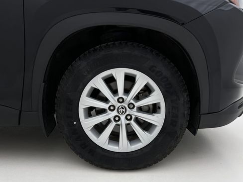 Used 2024 Toyota Grand Highlander AWD image 27