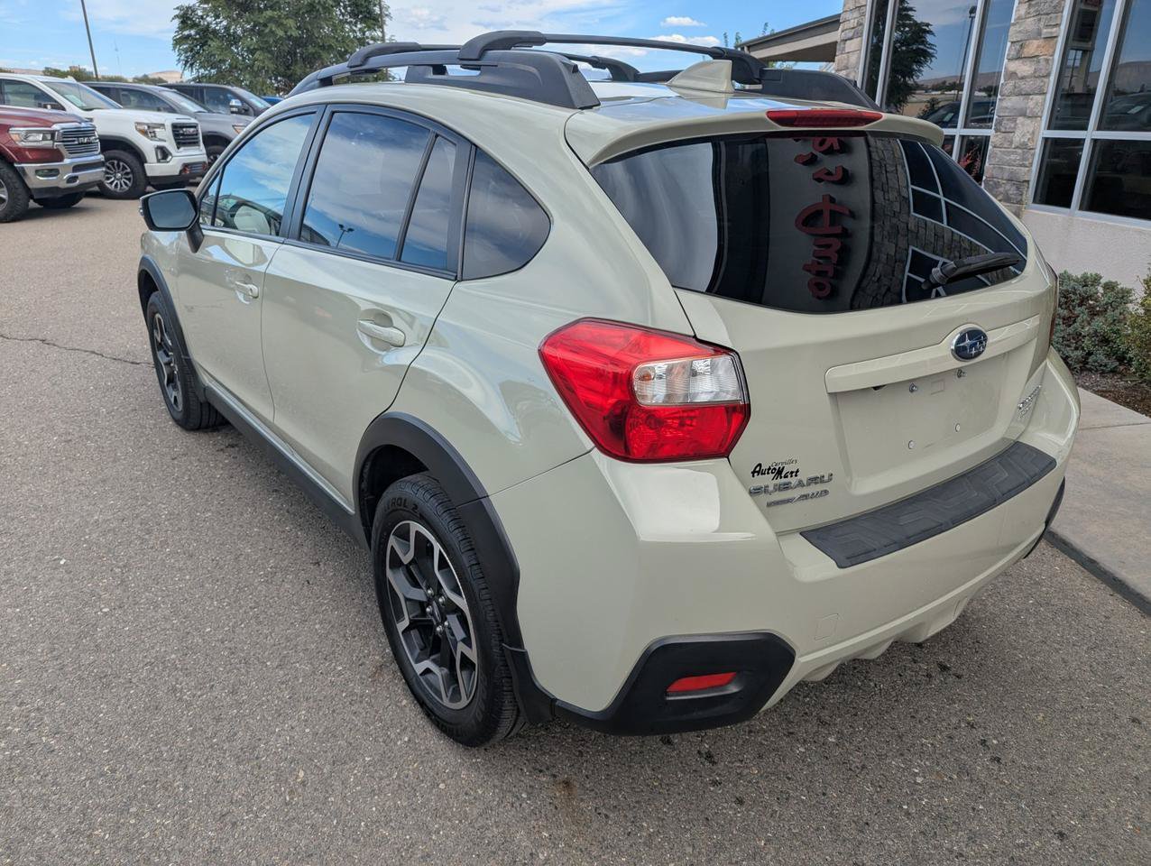Used 2017 Subaru Crosstrek 2.0i Limited AWD/4WD image 3