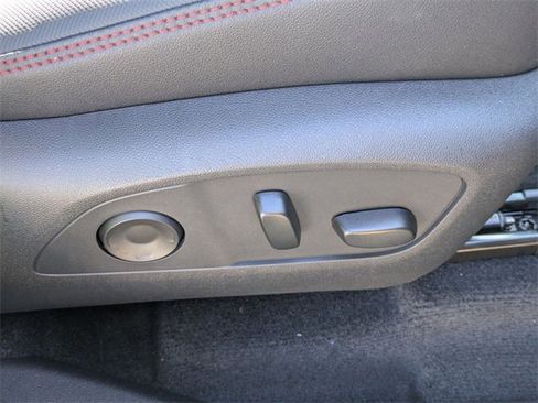 New 2026 Chevrolet Traverse RS w/ LPO, Floor Liner Package image 41