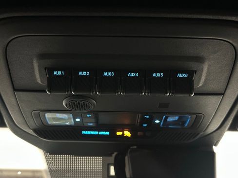 Used 2024 Ford Bronco Everglades image 20