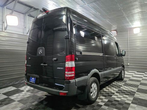 Used 2017 Mercedes-Benz Sprinter 2500 image 5