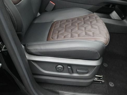 New 2026 Nissan Armada Platinum image 37