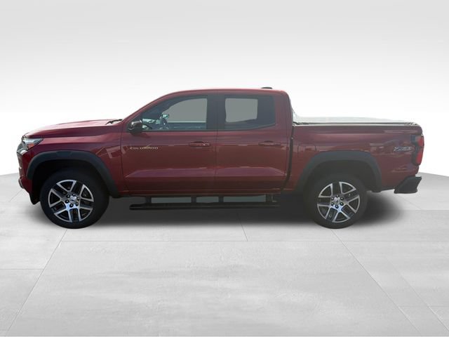 Used 2024 Chevrolet Colorado Z71 w/ Z71 Convenience Package 2 AWD/4WD image 2
