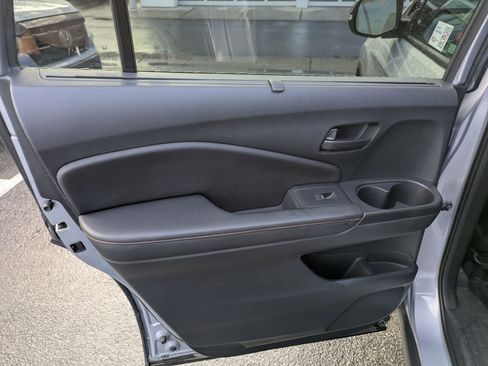 Certified 2023 Honda Passport TrailSport image 32