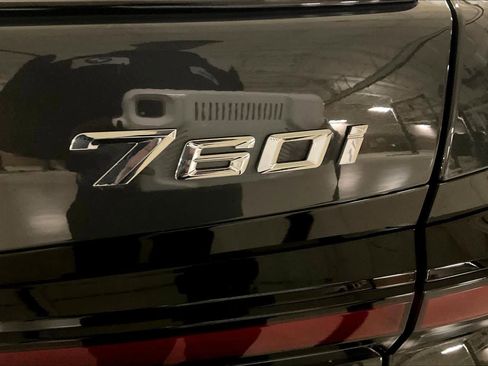 Certified 2025 BMW 760i xDrive w/ Executive Package image 10