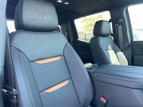 New 2026 GMC Sierra 1500 AT4 w/ AT4 Premium Package AWD/4WD image 29