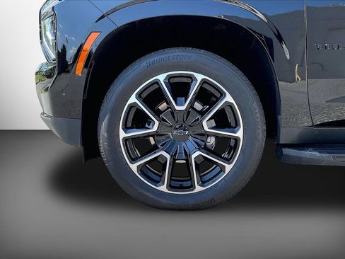 Used 2025 Chevrolet Tahoe RST w/ Comfort Package AWD/4WD image 35