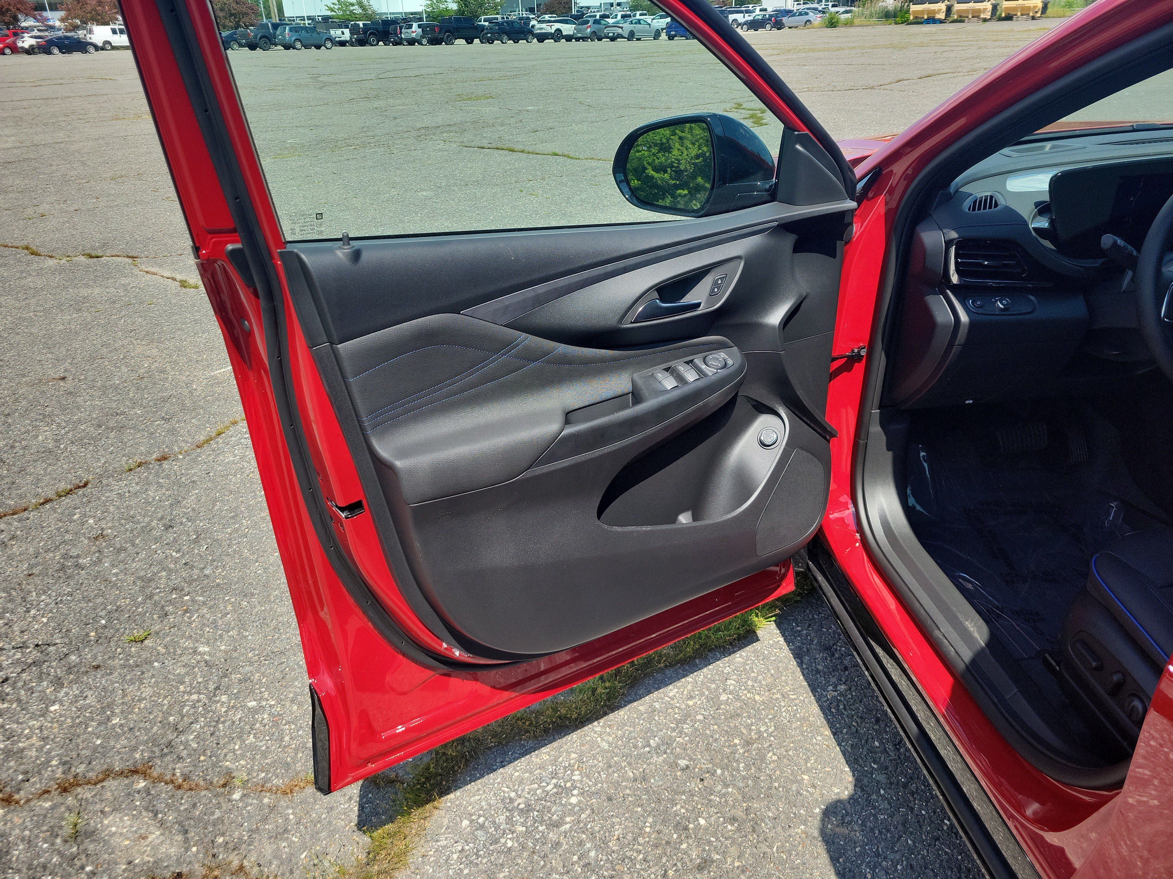 New 2026 Buick Envista Sport Touring w/ Convenience I Package FWD image 17