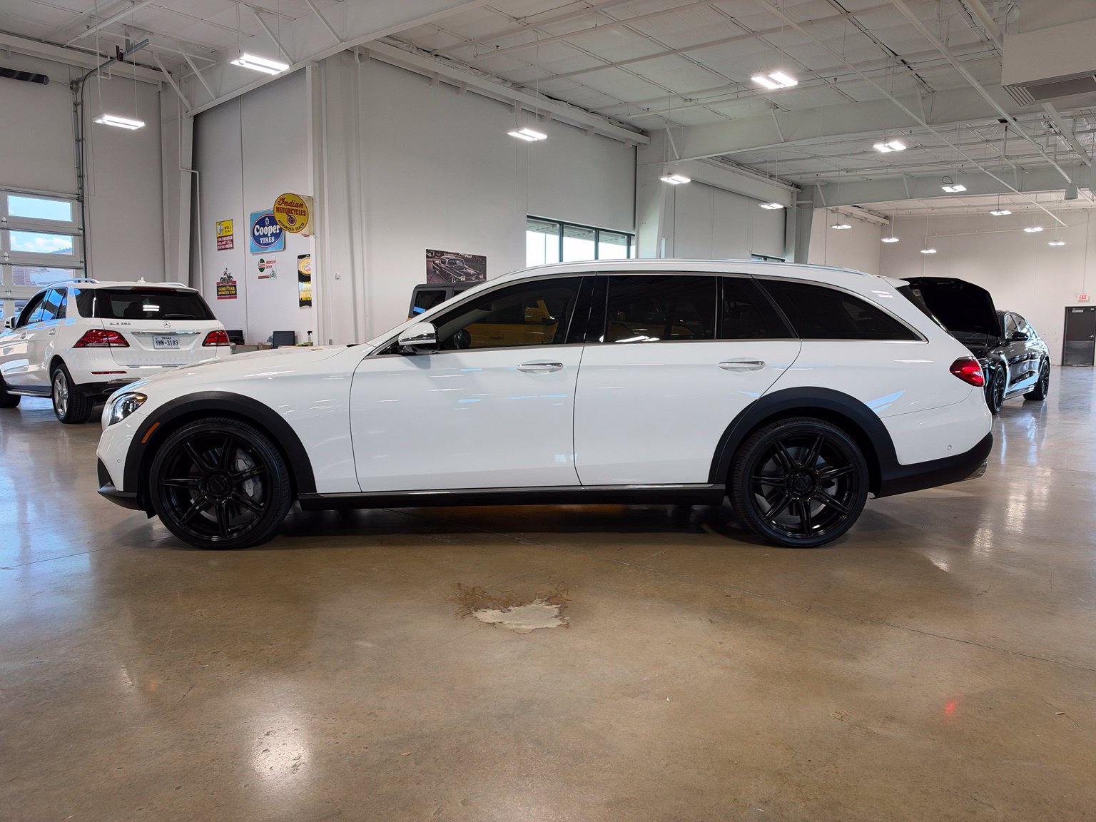Used 2021 Mercedes-Benz E 450 4MATIC All-Terrain Wagon w/ Premium Package image 4