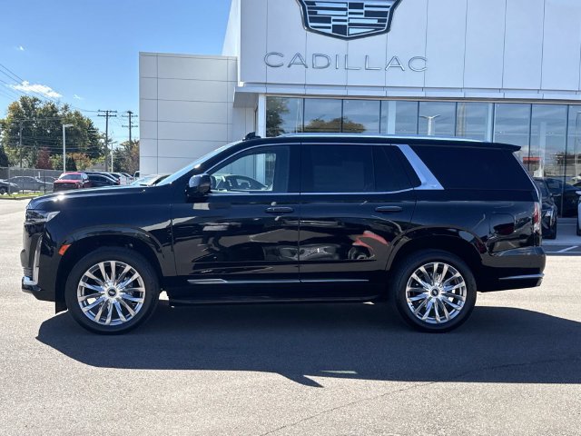 Certified 2024 Cadillac Escalade Premium Luxury w/ LPO, Floor Liner Package AWD/4WD image 41