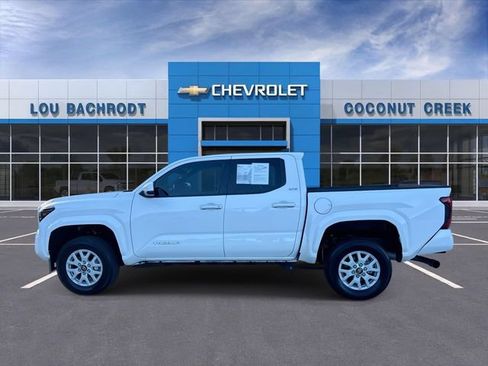 Used 2024 Toyota Tacoma SR5 RWD image 5