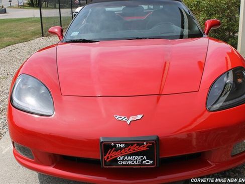 Used 2007 Chevrolet Corvette Convertible w/ Preferred Equipment Group RWD image 26