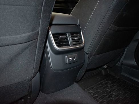 Used 2022 Subaru Outback Premium AWD/4WD image 22