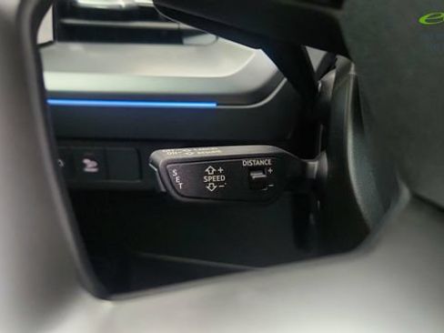 Used 2024 Audi Q4 e-tron Prestige AWD/4WD image 43