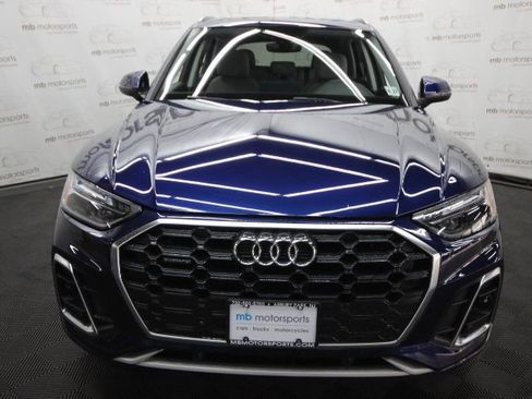 Used 2022 Audi Q5 2.0T Premium w/ Convenience Package image 11
