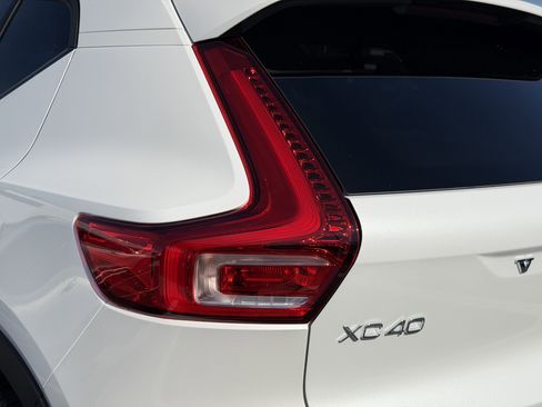 New 2026 Volvo XC40 B5 Plus w/ Climate Package image 9
