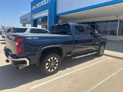 Used 2021 Chevrolet Silverado 2500 LT w/ Texas Edition AWD/4WD image 3