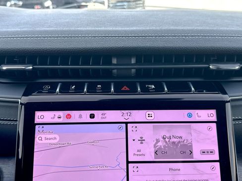 Used 2025 Jeep Grand Cherokee L Limited image 32