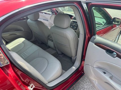 Used 2007 Buick Lucerne CXL FWD image 14