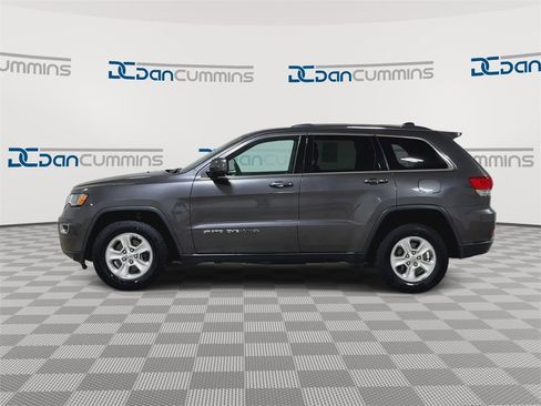 Used 2017 Jeep Grand Cherokee Laredo w/ Quick Order Package 23E image 5