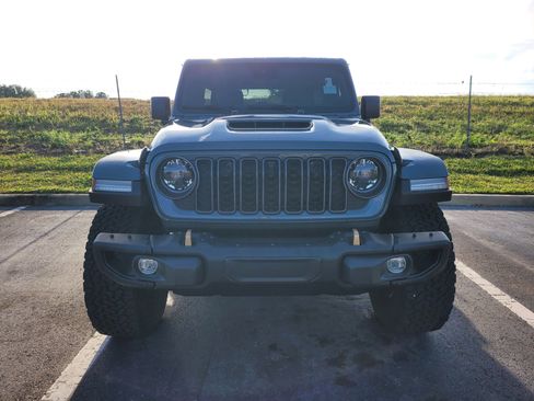 Used 2024 Jeep Wrangler Unlimited Rubicon 392 image 2